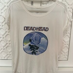 Margaret O’Leary White Graphic Tee with Blue Rose Design